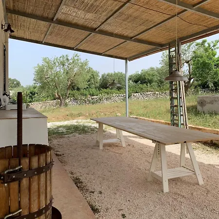 Lamia Olivetta Ostuni